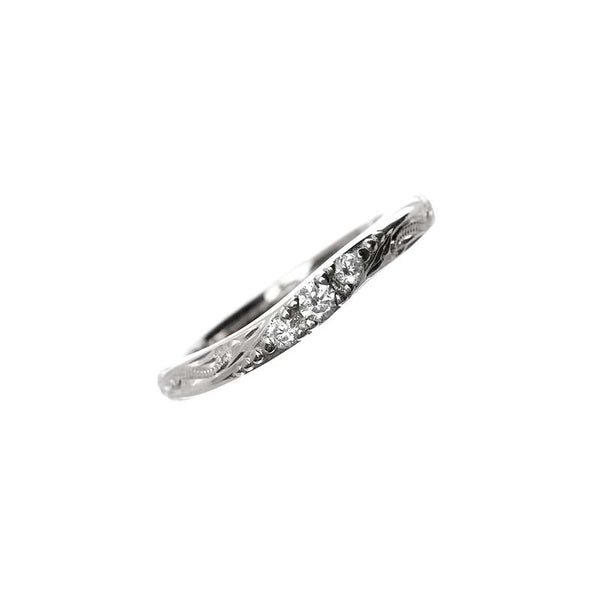 Calm Wave Ring White Gold with Diaomond